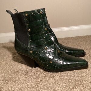 Vince Camuto Norley Bootie Dark Green size 8